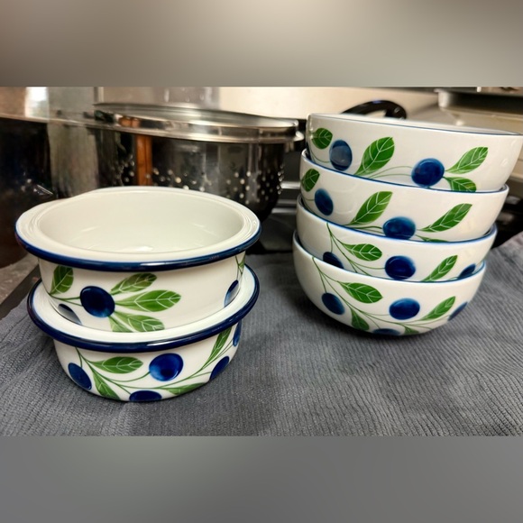4 Dansk “Berries” 5.25” bowls. - Picture 6 of 16